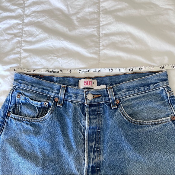 Vintage Y2K Levi’s 501 31x29 - Picture 6 of 10